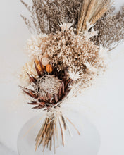 Load image into Gallery viewer, Dahlia