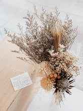 Load image into Gallery viewer, Dahlia