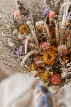 Load image into Gallery viewer, Strawflowers